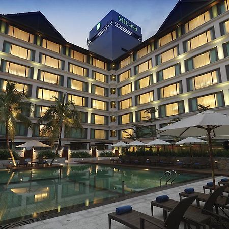 Micasa All Suites Hotel Kuala Lumpur Kültér fotó Holiday Inn, Colombo