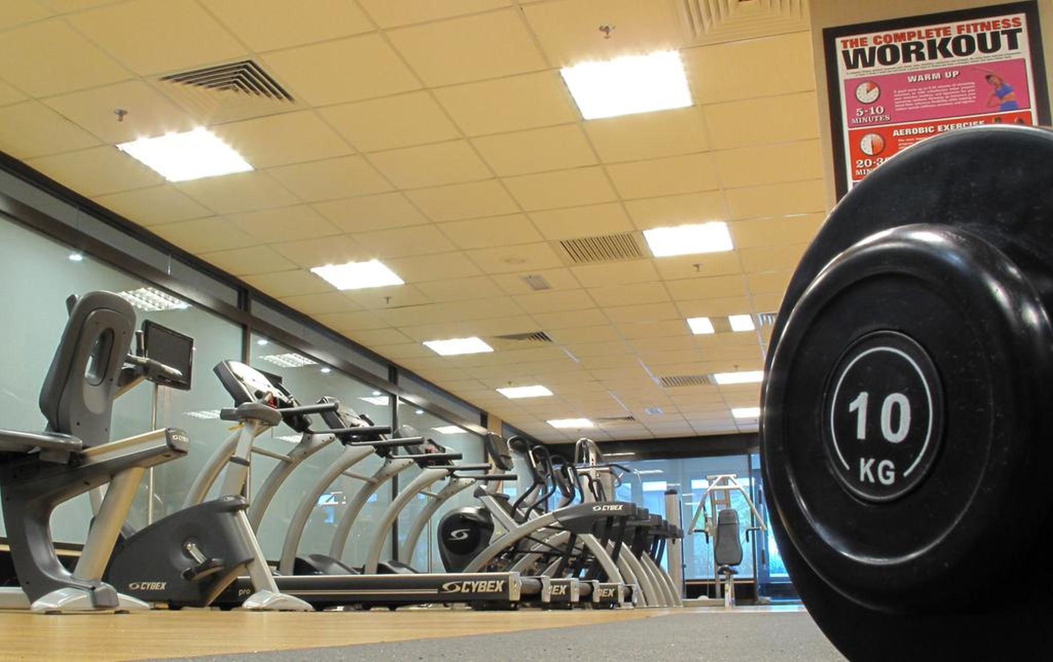 Micasa All Suites Hotel Kuala Lumpur Kültér fotó The gym at the leisure centre