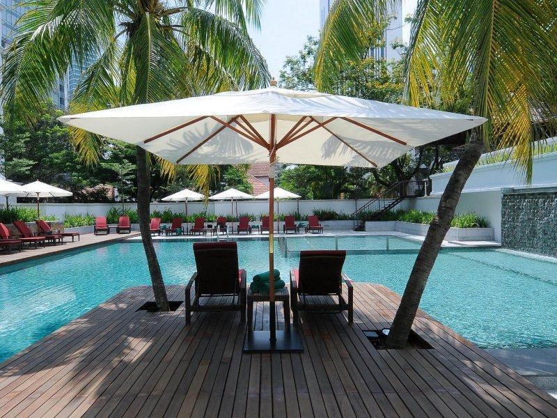 Micasa All Suites Hotel Kuala Lumpur Kültér fotó The swimming pool at the Shangri-La Kuala Lumpur
