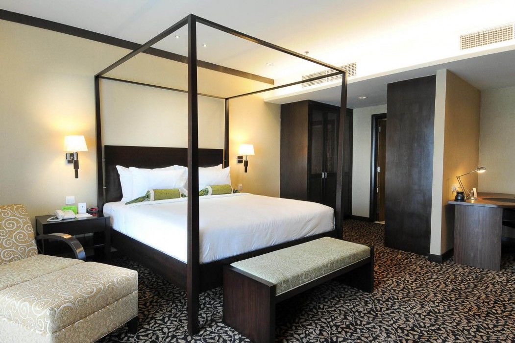 Micasa All Suites Hotel Kuala Lumpur Kültér fotó A bedroom at the hotel